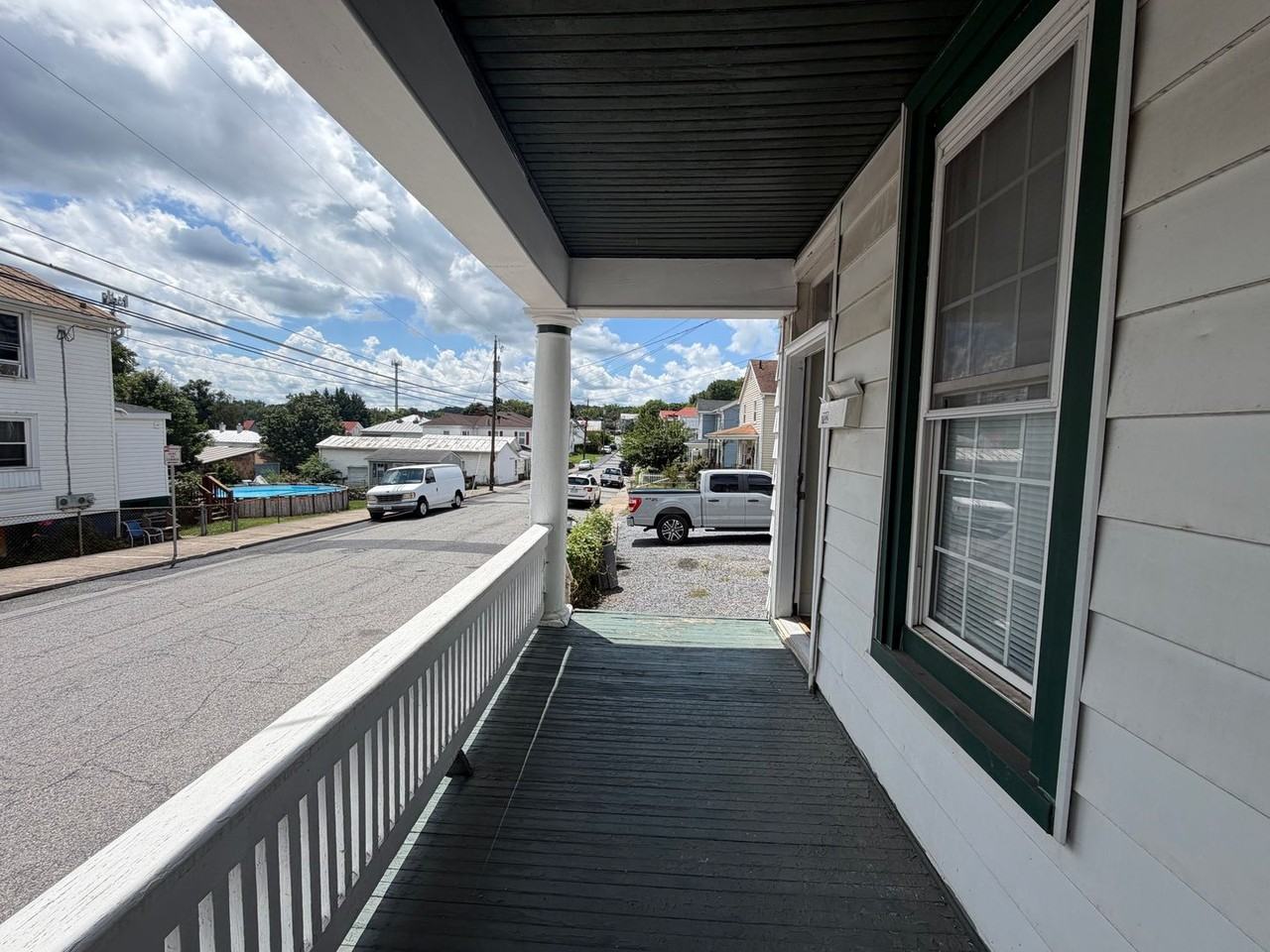 702 Nelson St - Photo 5 of 21