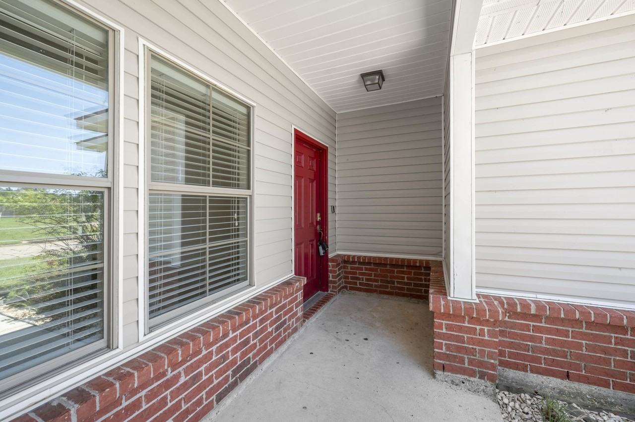 22898 Sabine Dr #1 - Photo 3 of 24