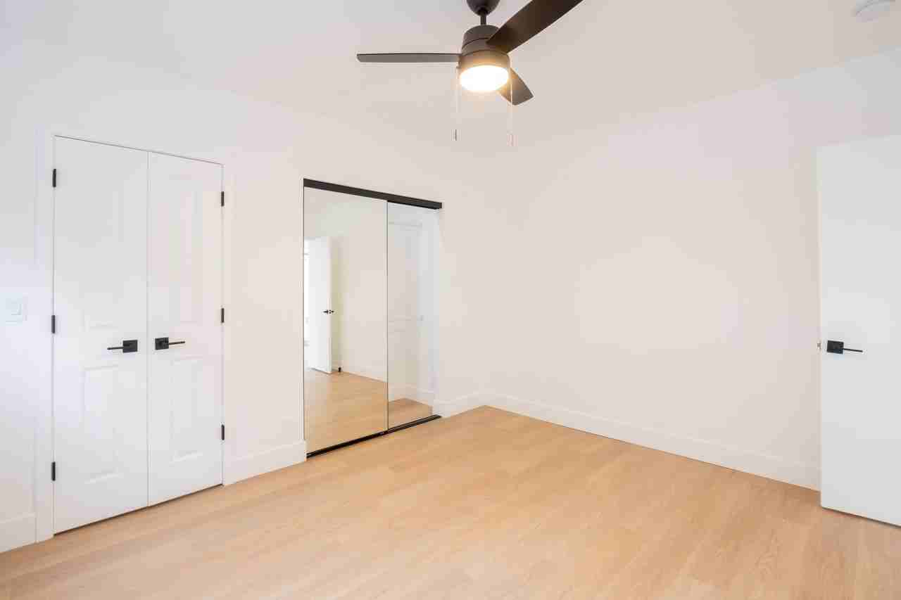 937 N Orange Grove Ave - Photo 3 of 14