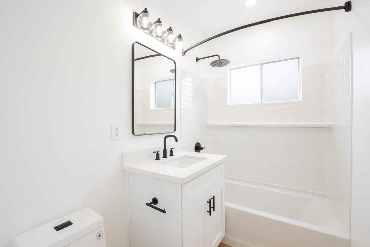 937 N Orange Grove Ave - Photo 7 of 14