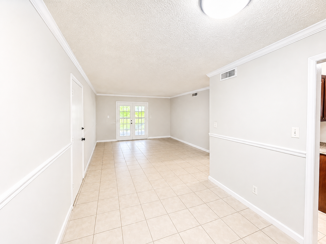 405 Wymore Rd - Photo 3 of 16