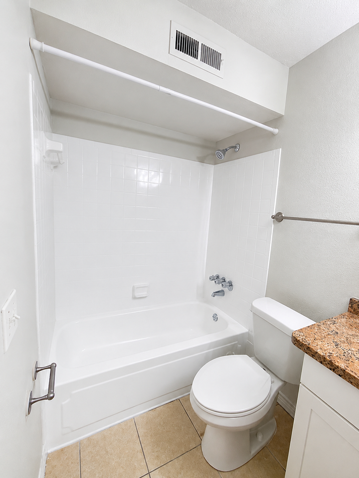 405 Wymore Rd - Photo 6 of 16