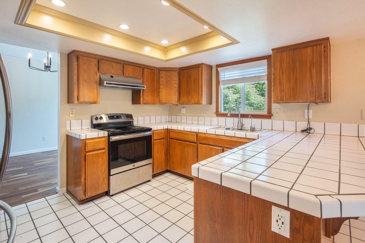 512 Bluerock Dr #1 - Photo 7 of 40