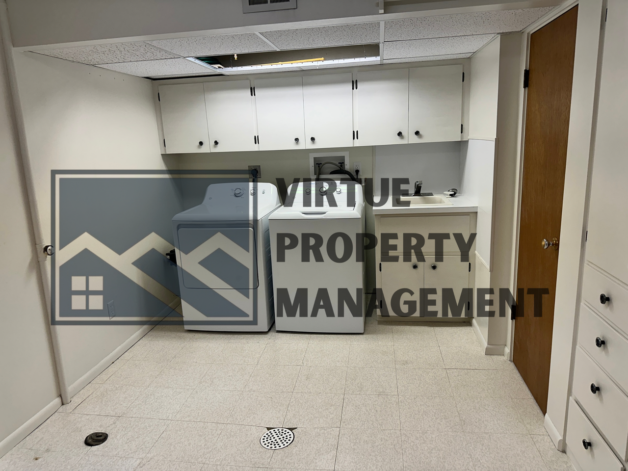 52 Beaver Creek Blvd #1 - Photo 4 of 7