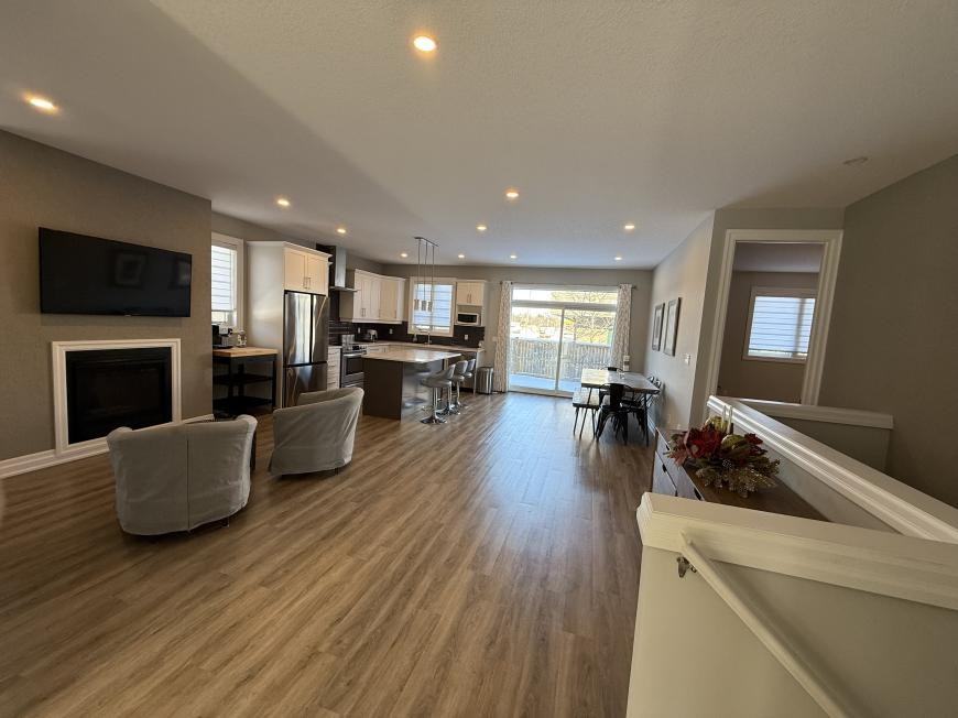 9861 Glendon Dr - Photo 4 of 10