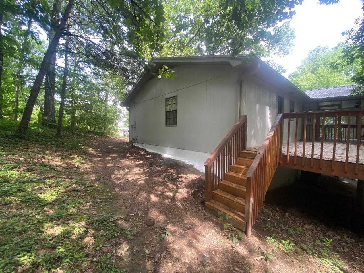 1305 Sun Cir - Photo 4 of 17