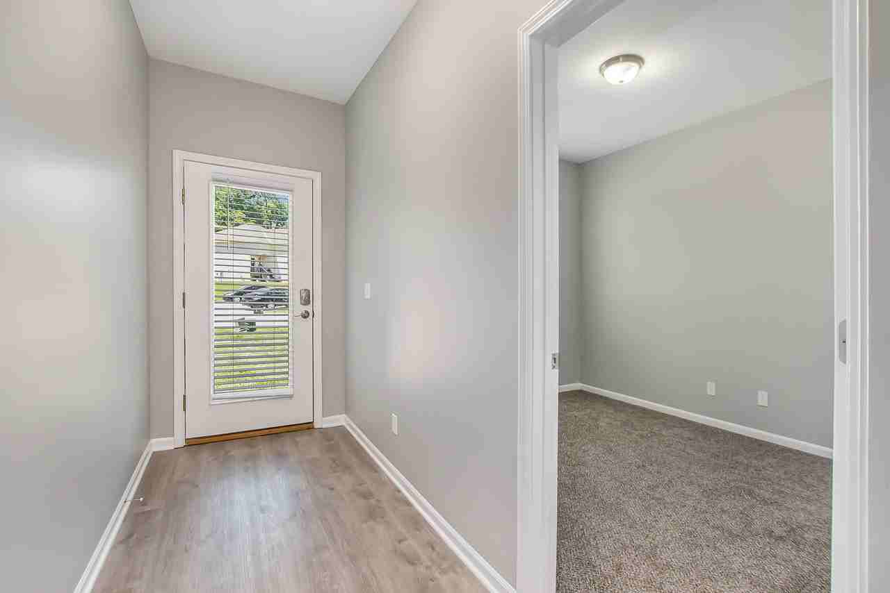 8325 N Nodaway Ave #8325 - Photo 4 of 23