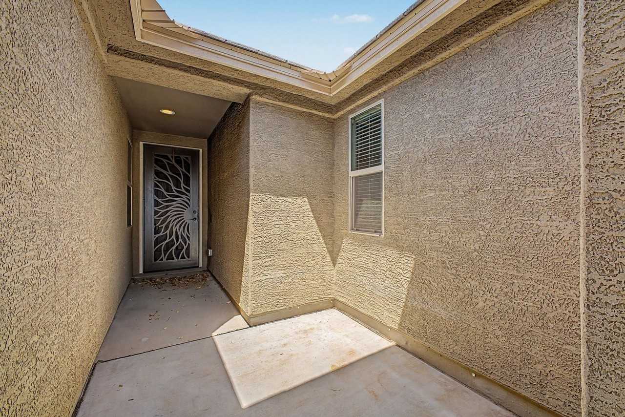 18222 W Via Montoya Dr - Photo 2 of 40