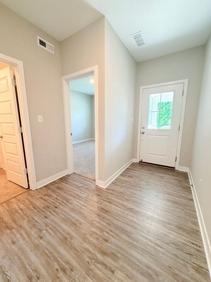 17158 Seaboard Pl - Photo 5 of 50