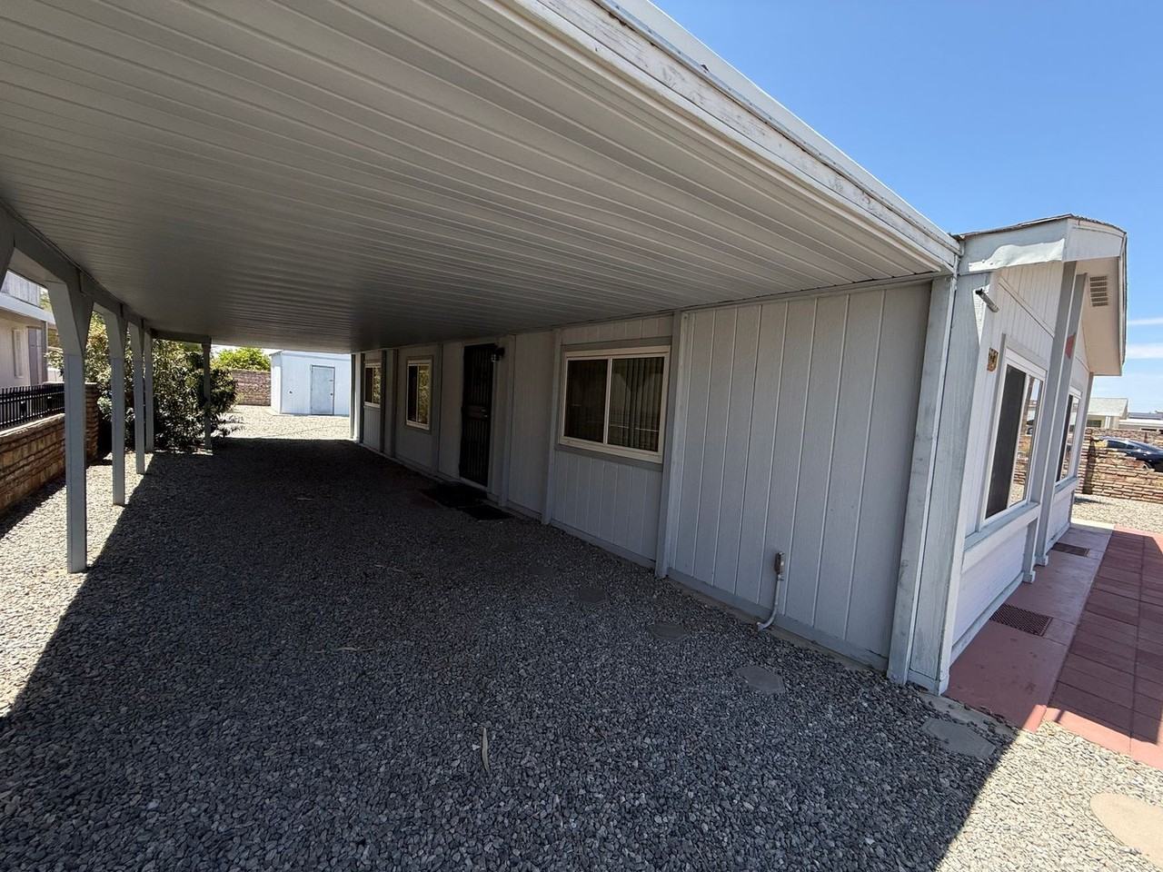 13231 E 38th Pl - Photo 2 of 24