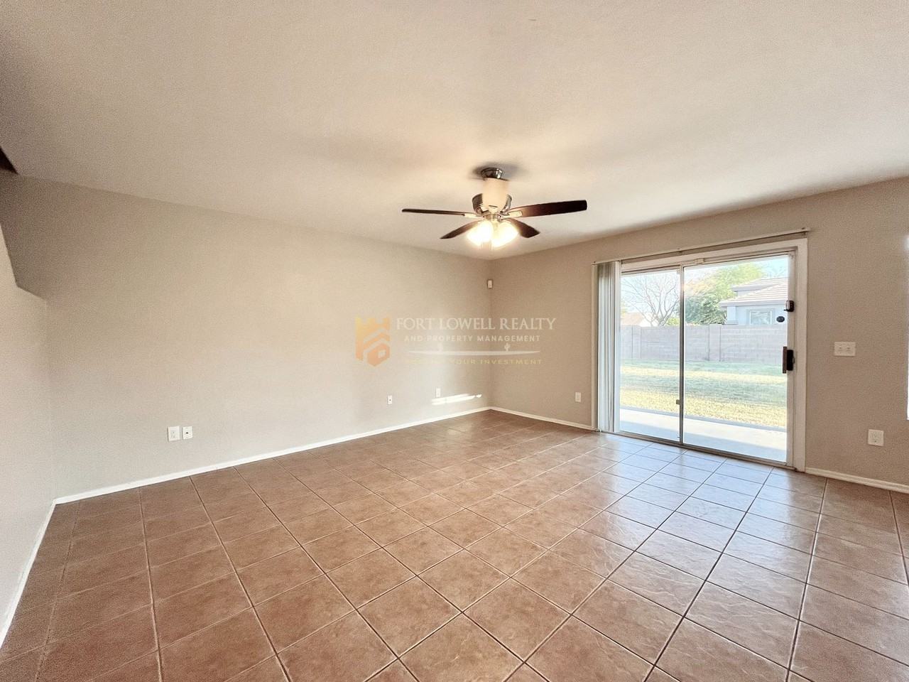7253 W State Ave - Photo 4 of 39