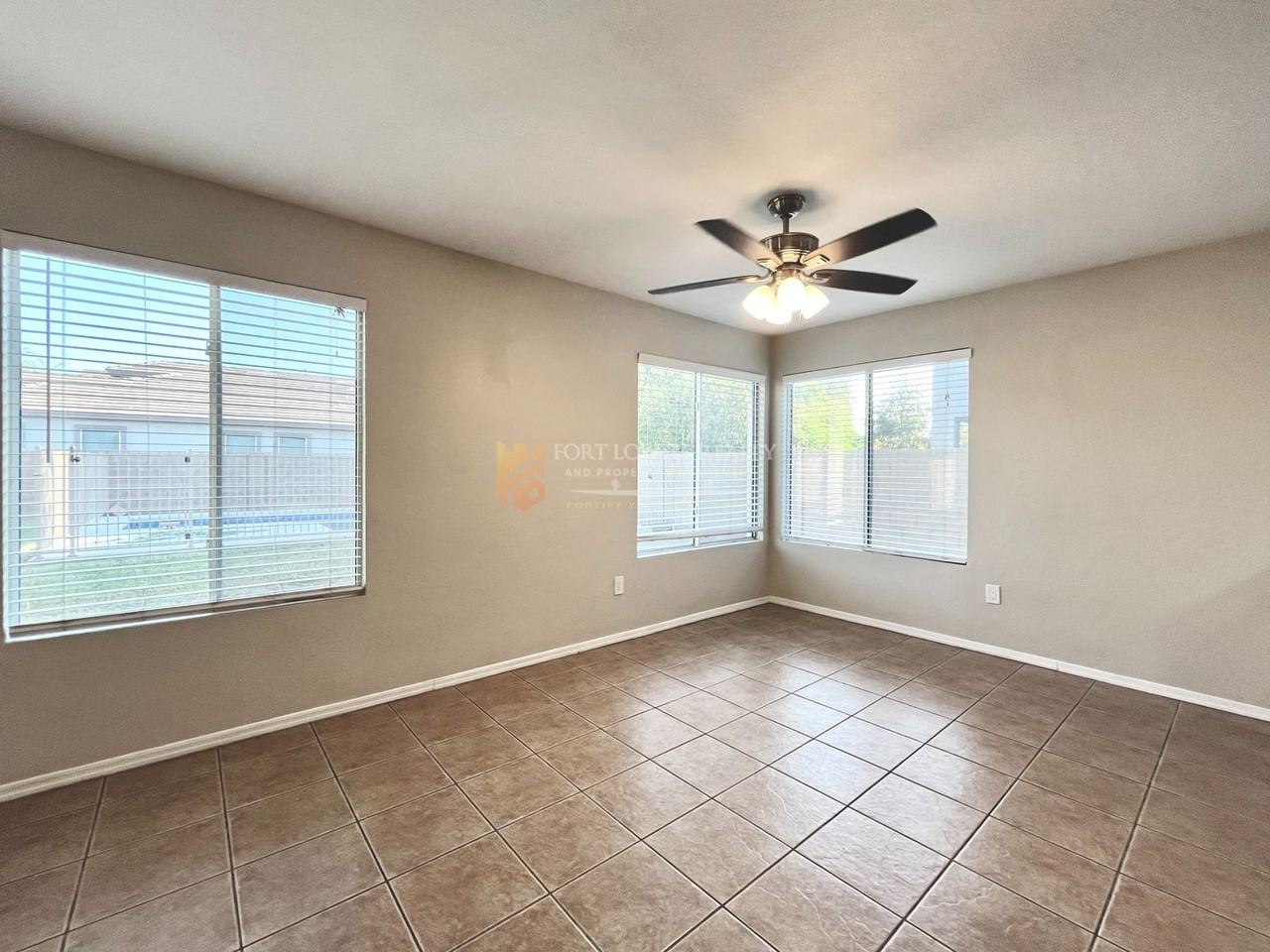 7253 W State Ave - Photo 6 of 39