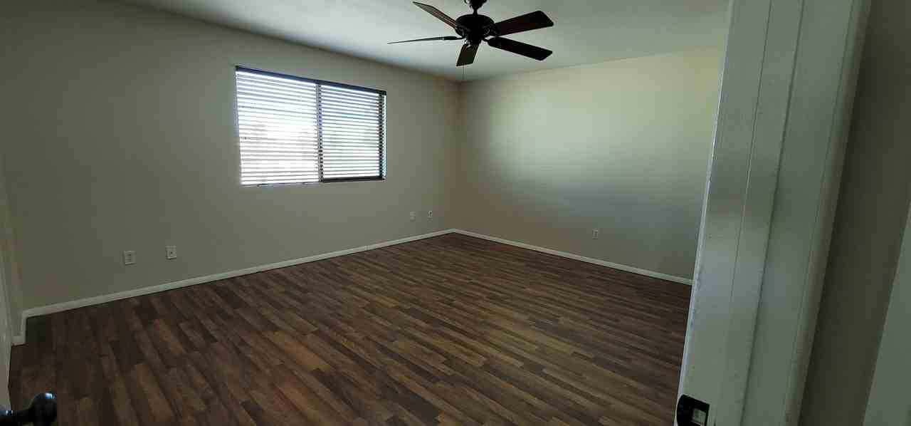 14236 N Oakwood Ln - Photo 7 of 8