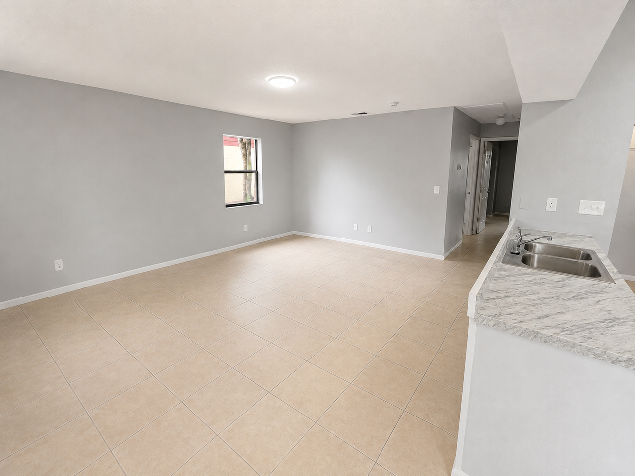 38214 7th Ave - Photo 2 of 13
