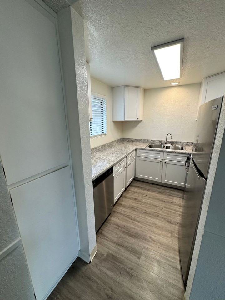 6 Dakota Dr #D - Photo 6 of 16
