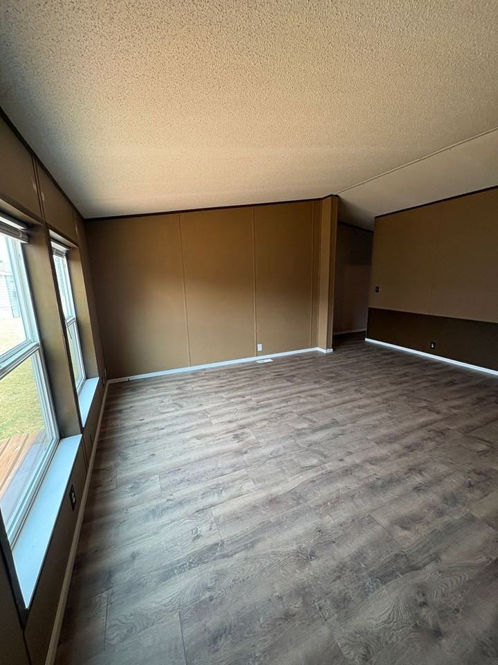 2703 Olivine St - Photo 4 of 16