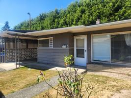 featured image of 1020 S 16th St