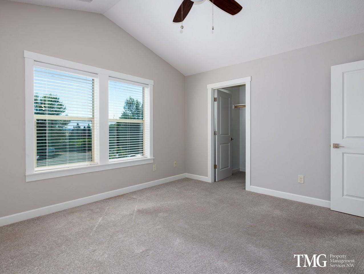 2708 Ne 131st Ave - Photo 5 of 11