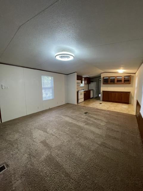 30 Aqua Dr - Photo 3 of 9
