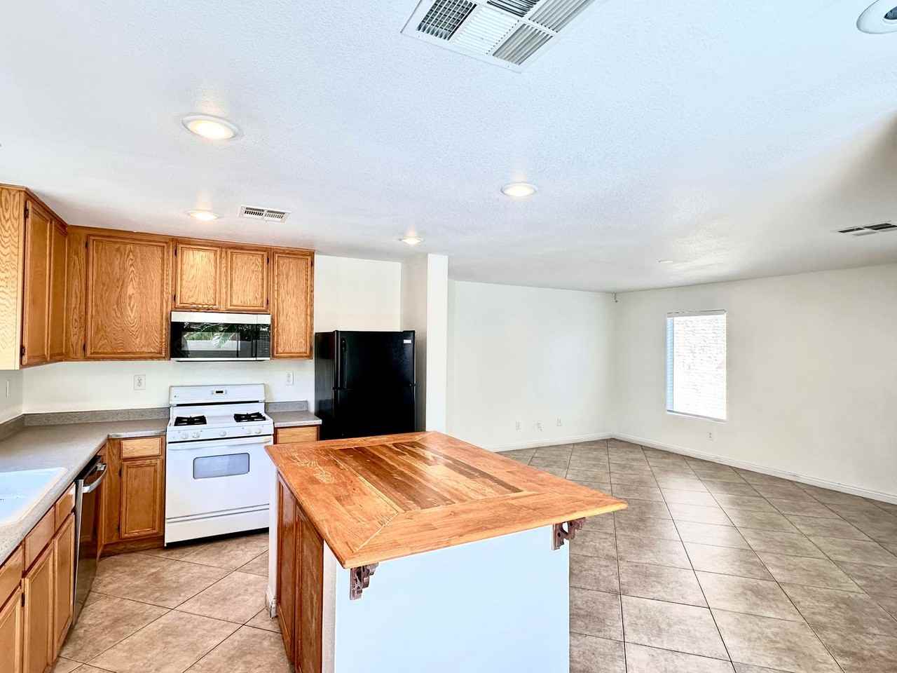 11588 Vesuvio Ct - Photo 6 of 25