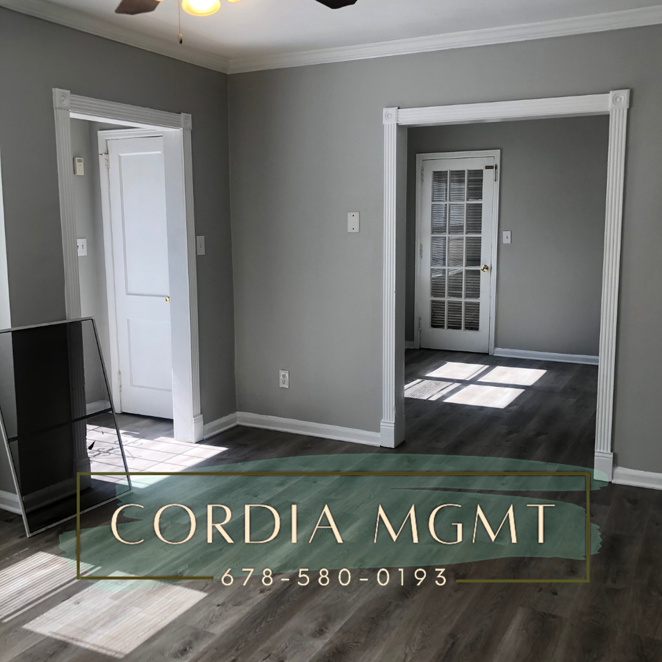1742 Brewer Blvd Sw - Photo 3 of 13