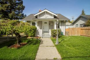 7211 12th Ave Ne - Photo 1 of 1