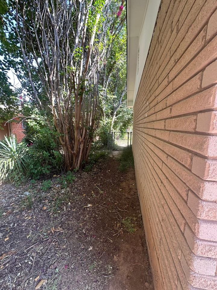 321 W Michael Dr - Photo 4 of 38