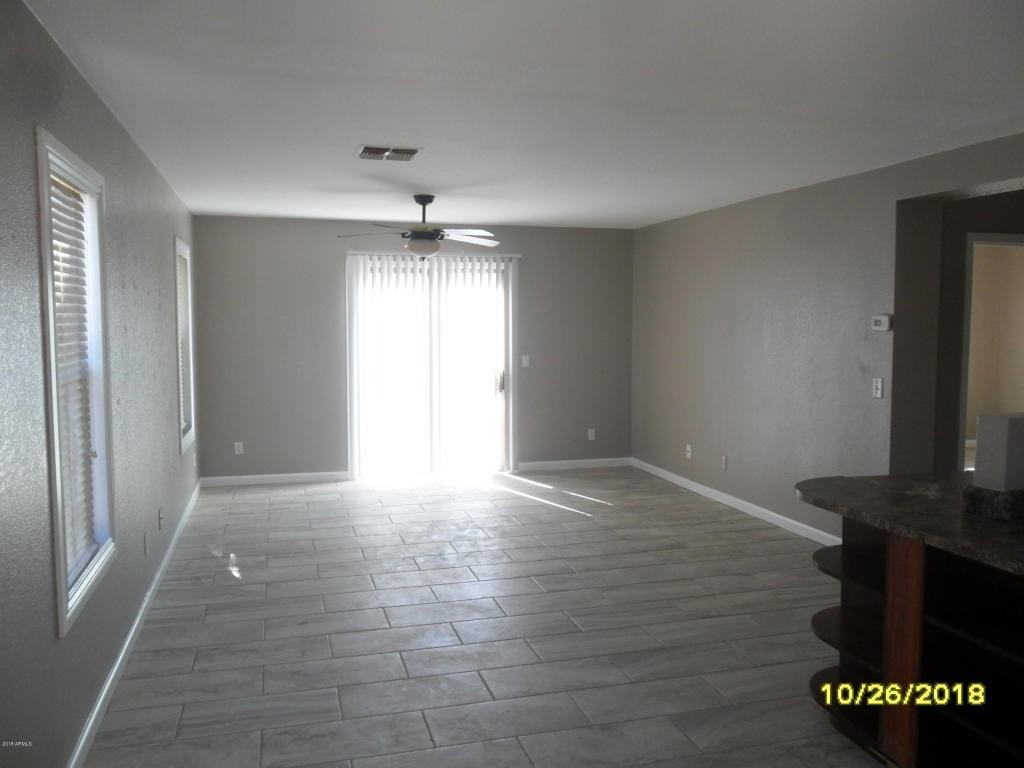 11509 W Charter Oak Rd - Photo 2 of 7