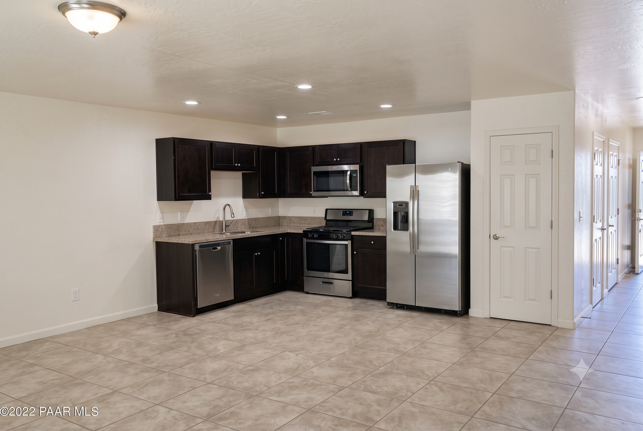 9585 E Magma Dr #2 - Photo 3 of 4