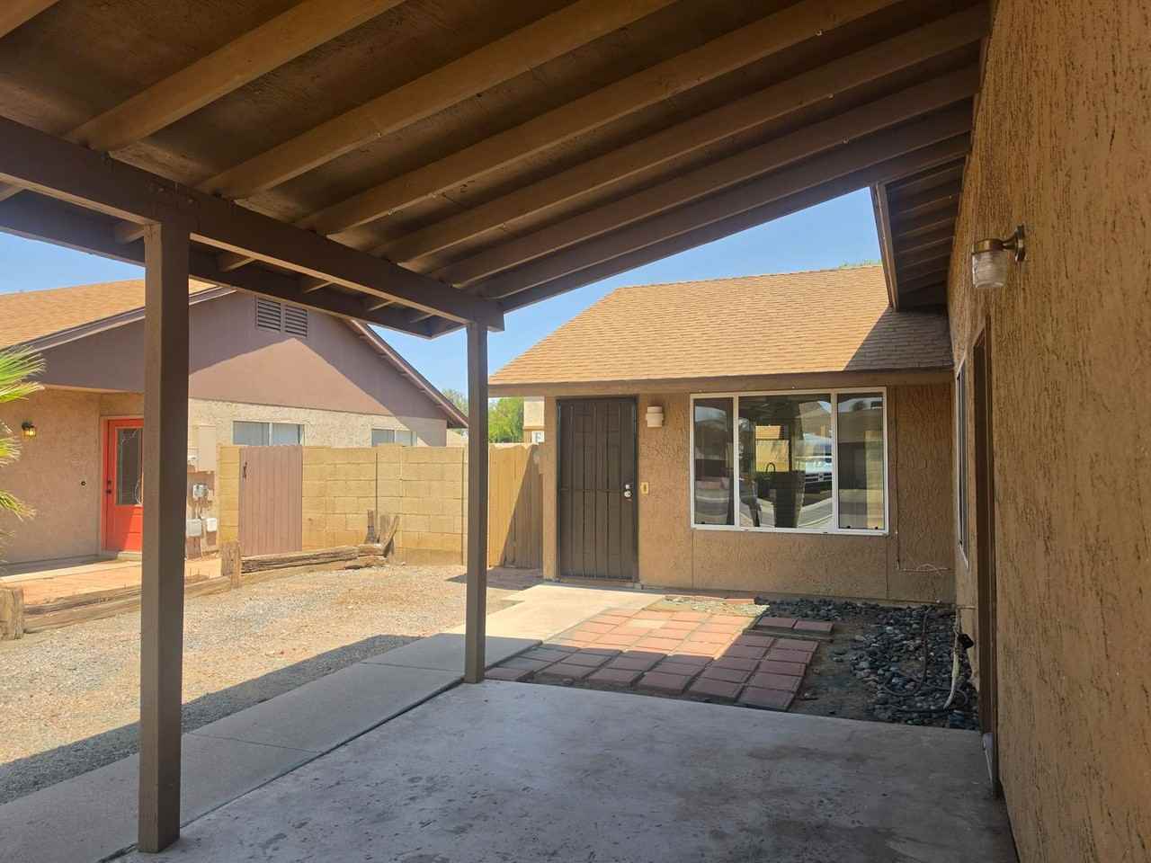 1506 E Palmdale Dr - Photo 2 of 31