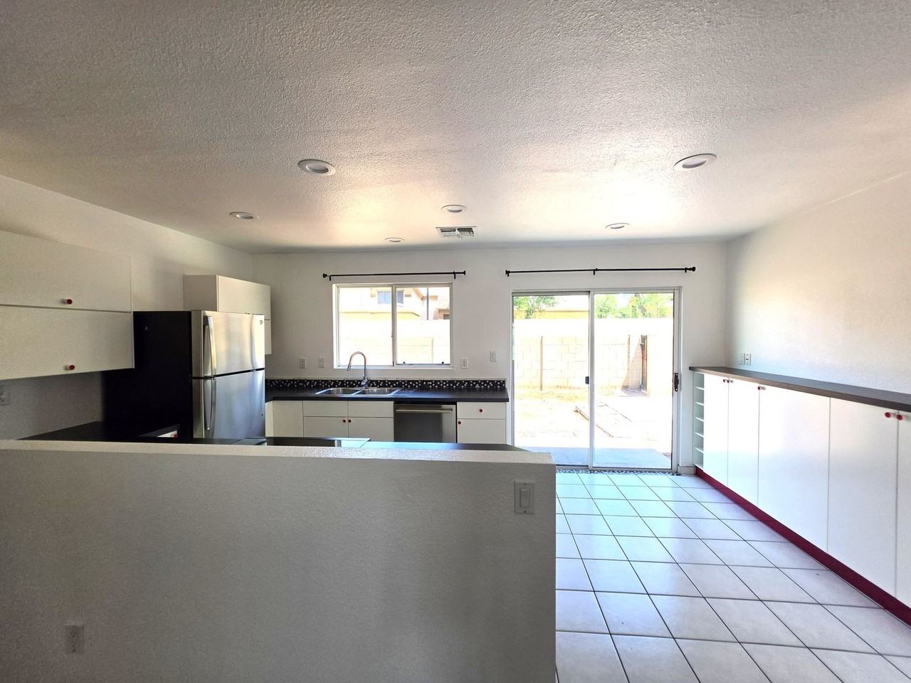 1506 E Palmdale Dr - Photo 4 of 31