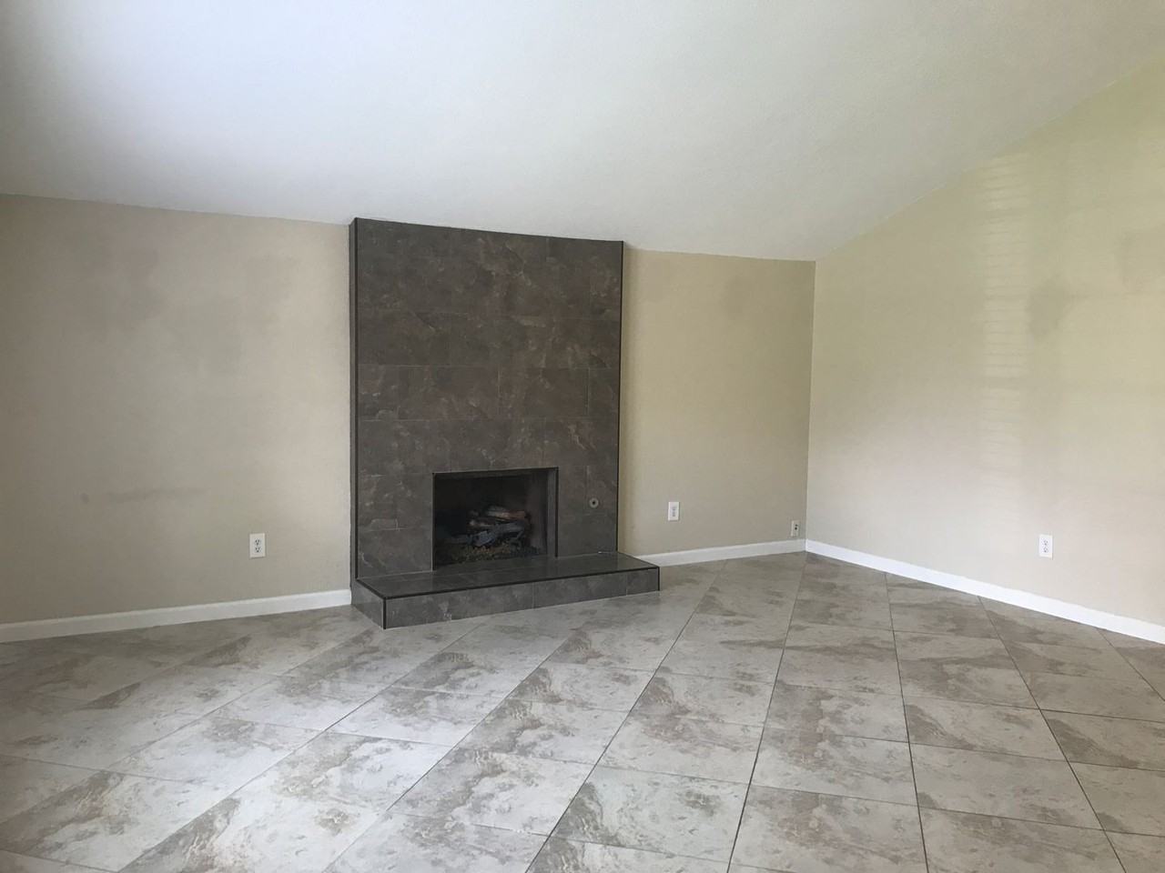 11638 Parkfield Dr - Photo 5 of 24