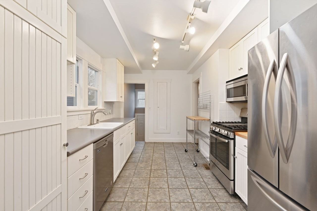 758 N 66th St - Photo 5 of 44