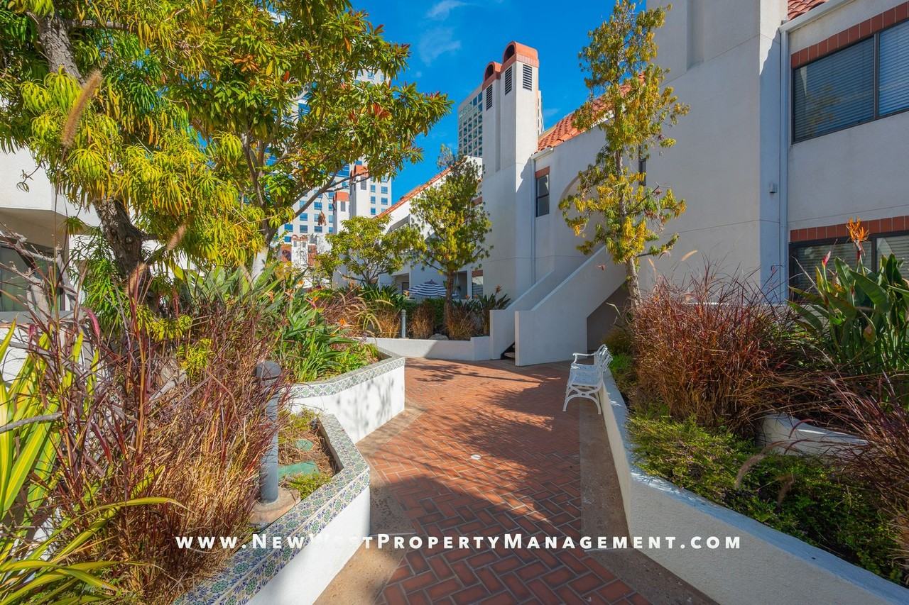 701 Kettner Blvd #111 - Photo 3 of 32