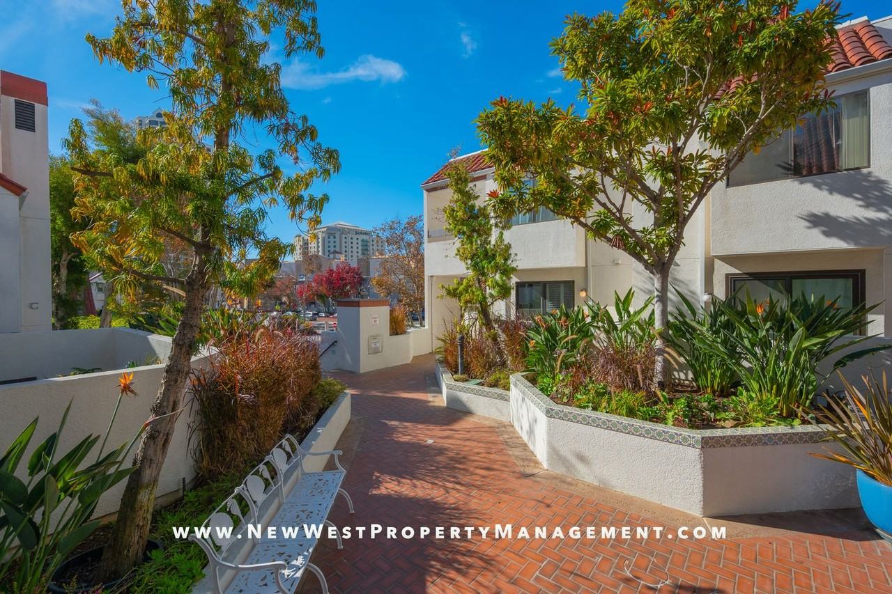 701 Kettner Blvd #111 - Photo 4 of 32