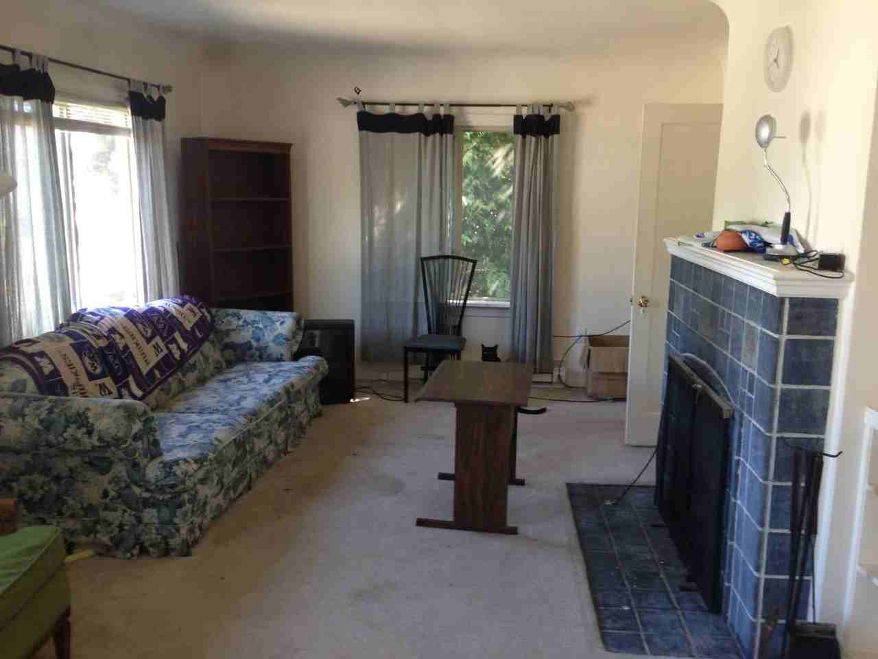 6247 35th Ave Ne - Photo 4 of 9