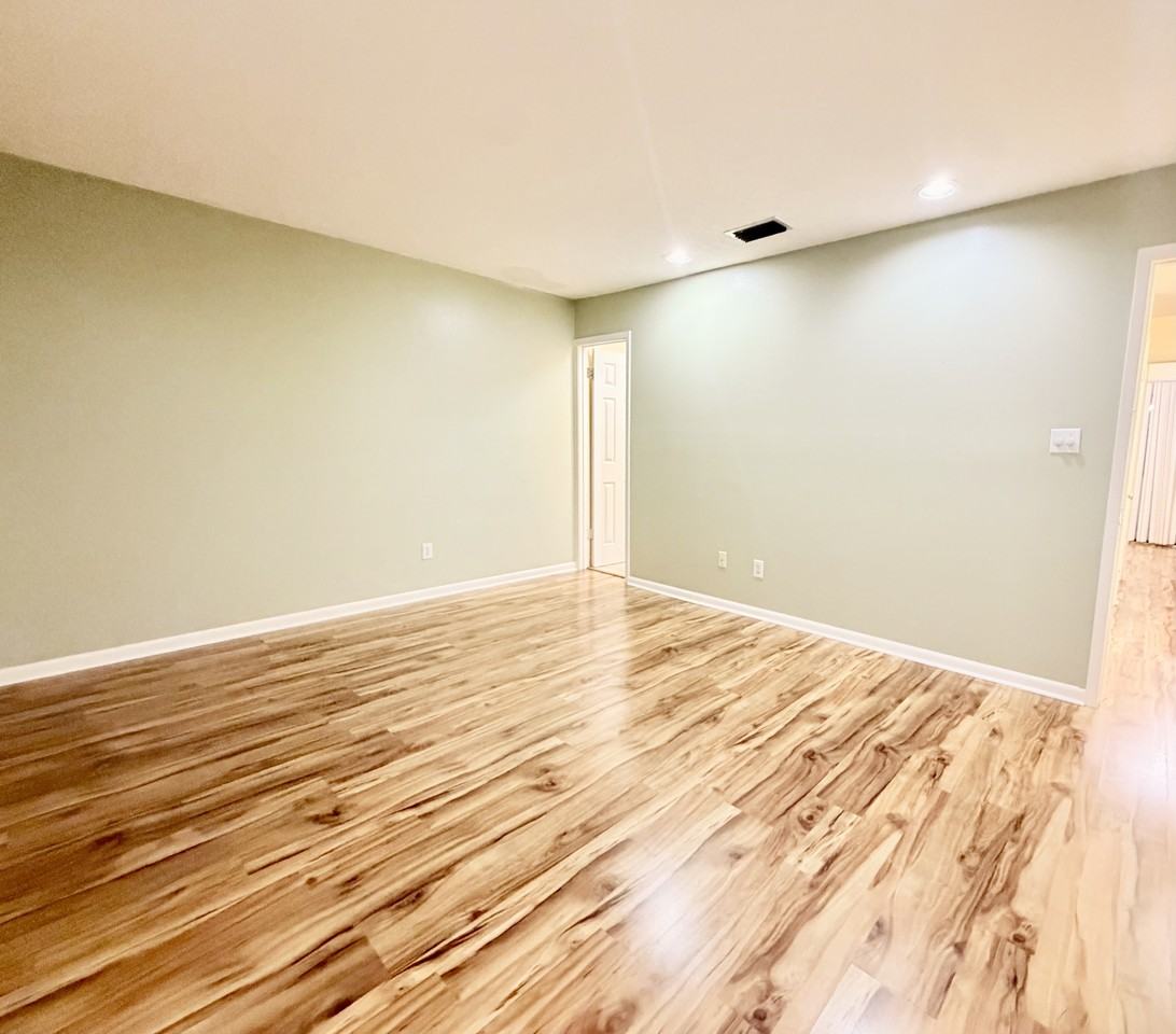 41 12th St #1 - Photo 3 of 12