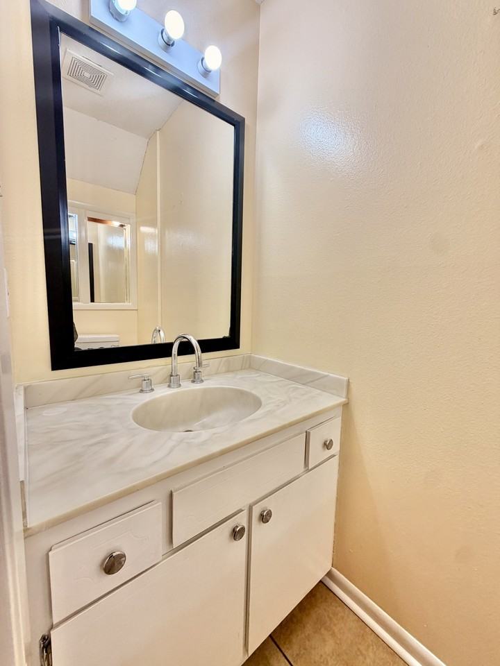 41 12th St #1 - Photo 7 of 12
