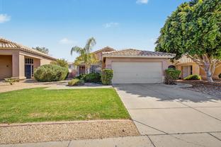 7435 W Louise Dr - Photo 1 of 1