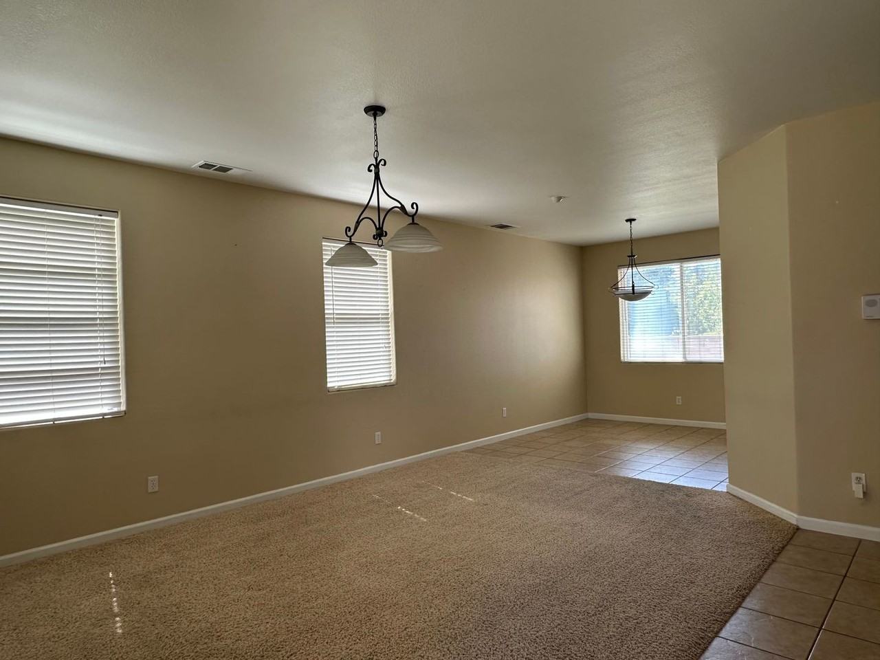 746 Jersey Ct - Photo 2 of 24