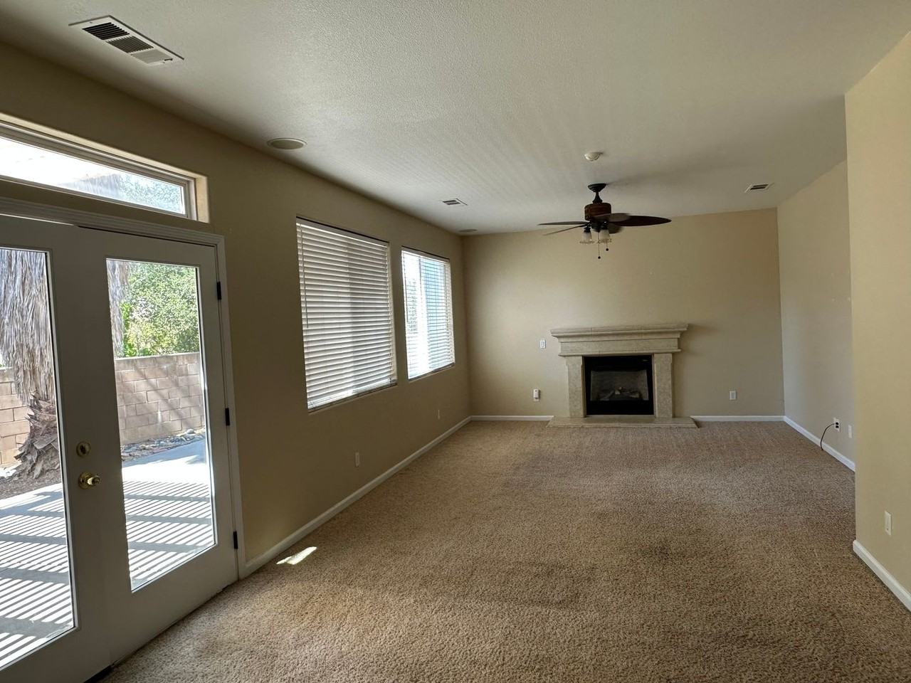 746 Jersey Ct - Photo 6 of 24