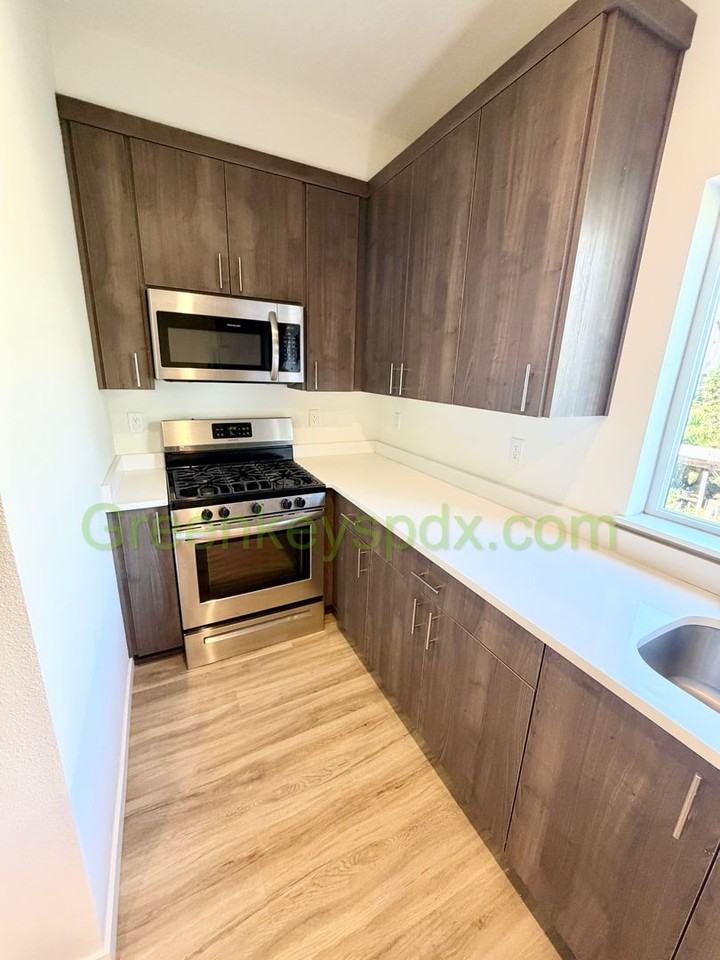 12117 Se Pardee St - Photo 7 of 28