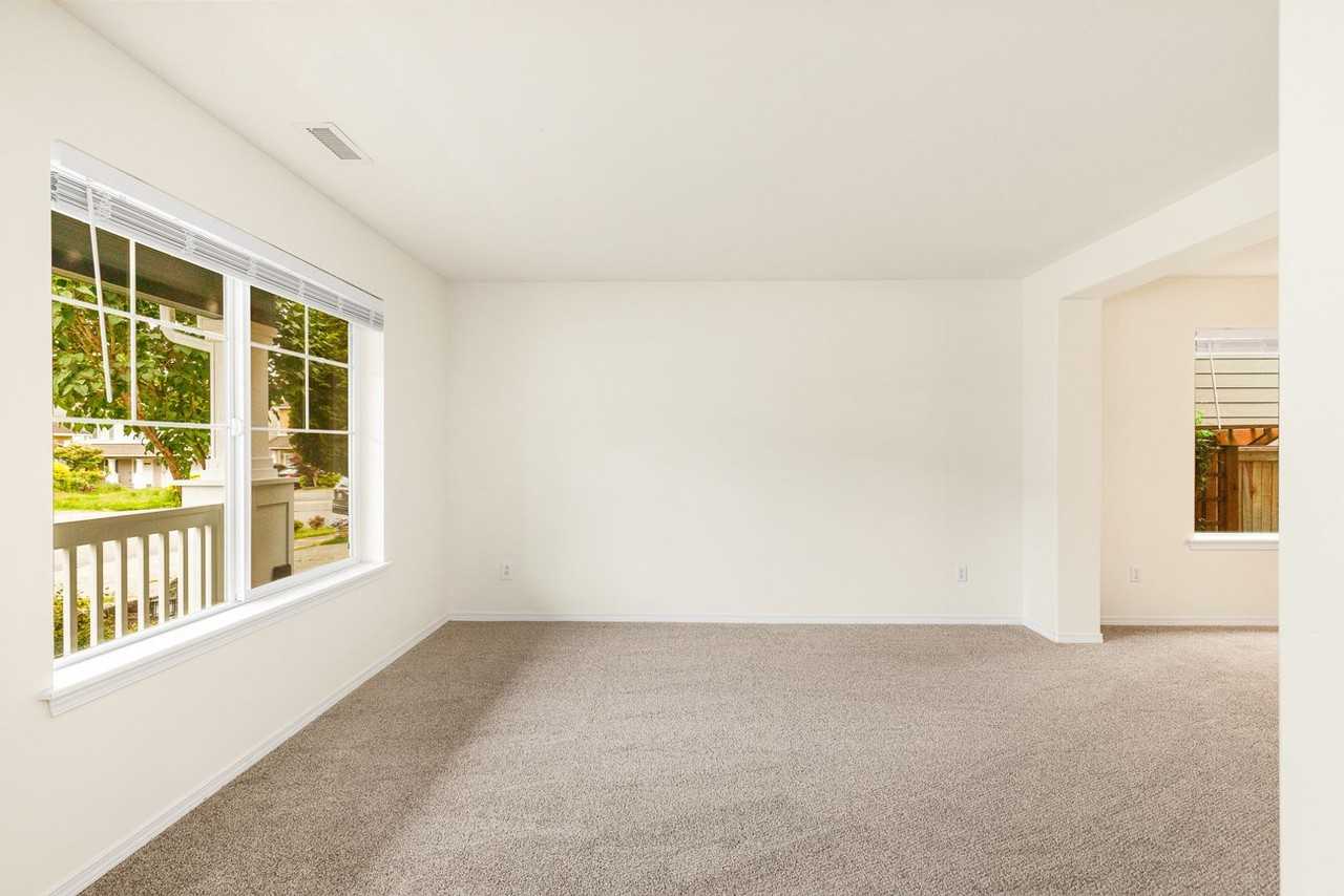 16426 Se 263rd St - Photo 2 of 28