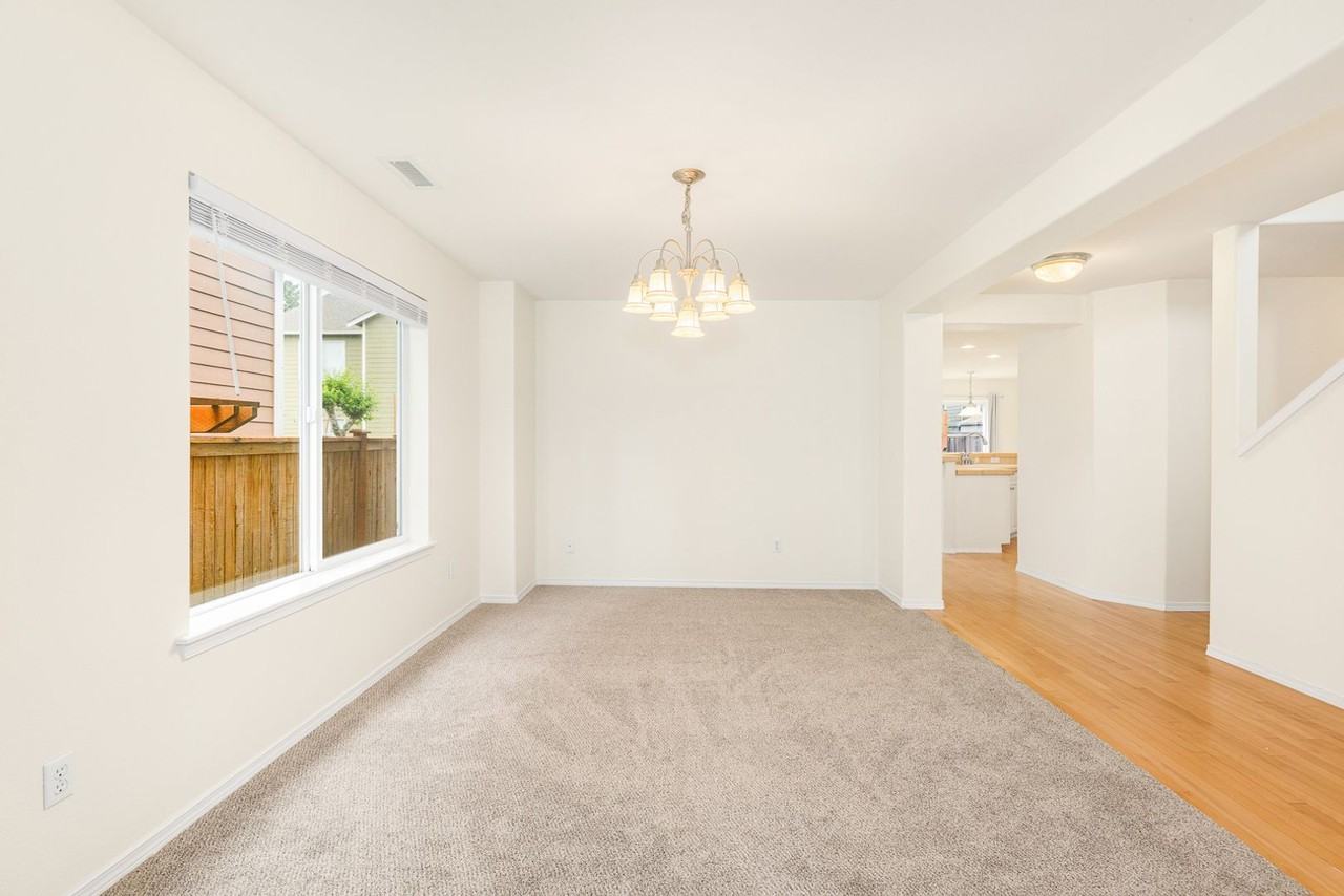 16426 Se 263rd St - Photo 4 of 28