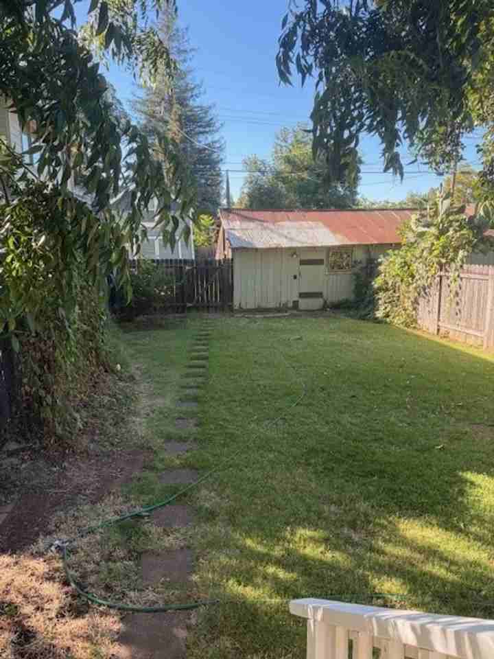 803 Natoma St - Photo 4 of 4