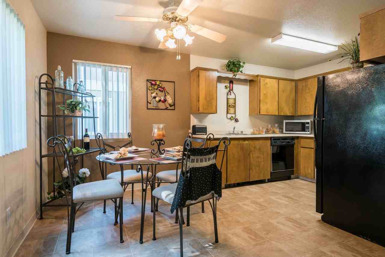Park Knolls Apartments - Photo 2 of 7
