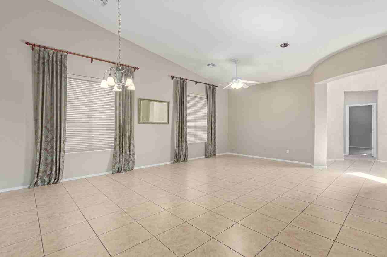 2206 W Fawn Dr - Photo 7 of 34