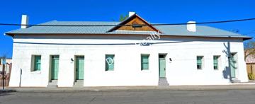 featured image of Simpson St Row House