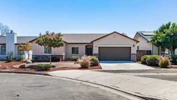 featured image of 538 N Burgan Ave