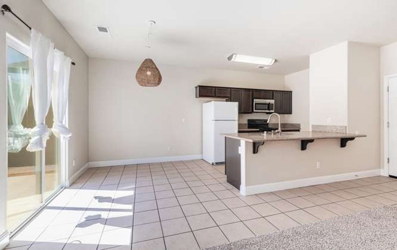 538 N Burgan Ave - Photo 6 of 29